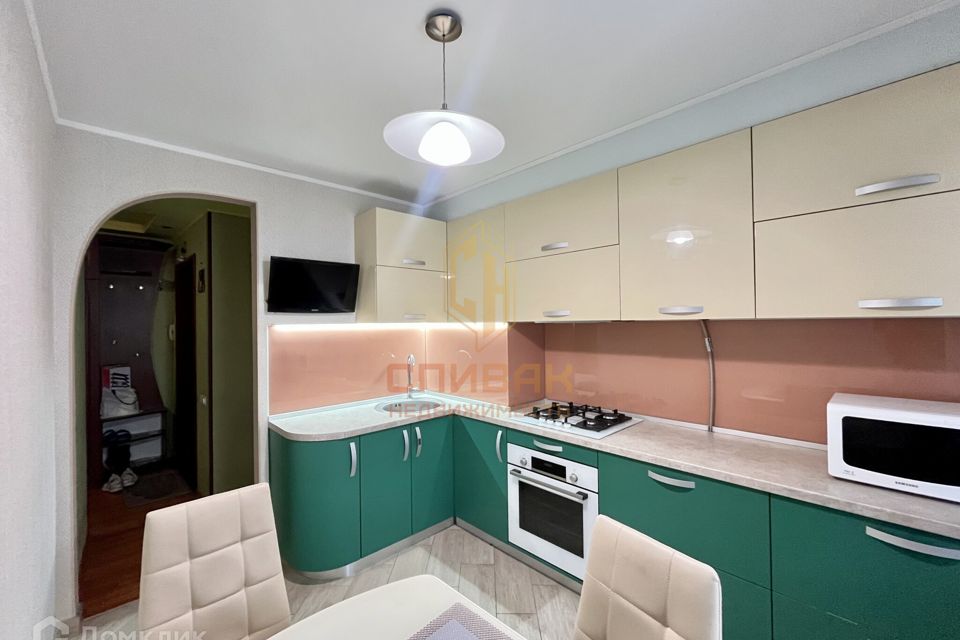 Продаётся 3-комнатная квартира, 63.7 м²