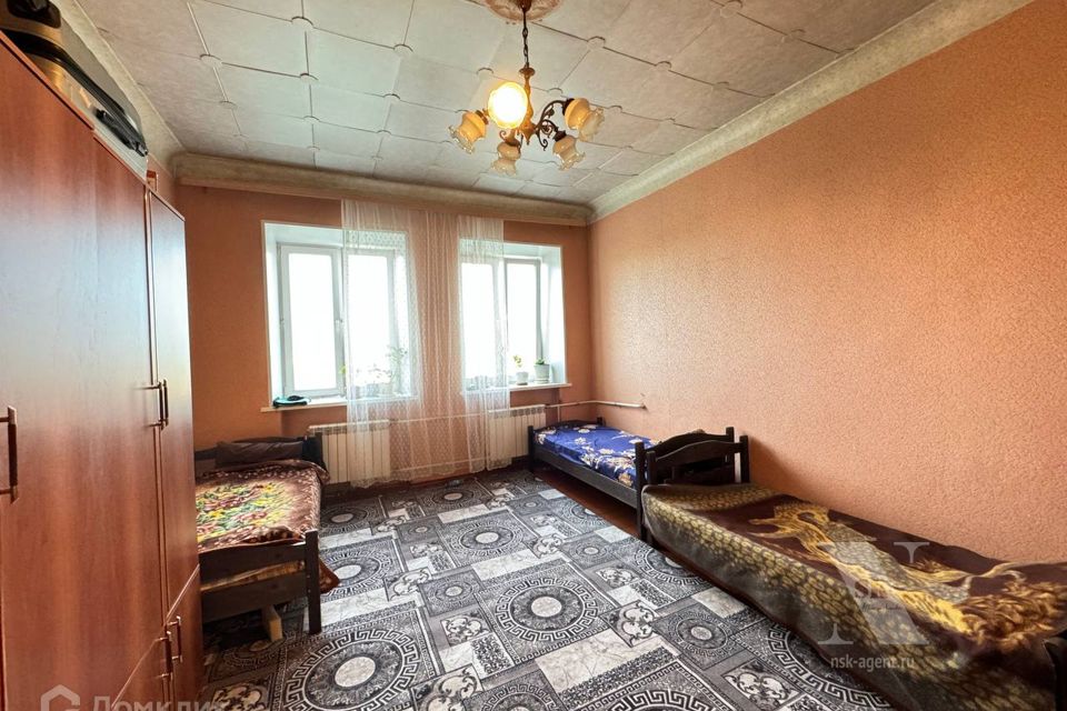 Сдаётся 2-комнатная квартира, 63.7 м²