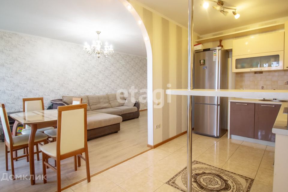 Продаётся 3-комнатная квартира, 83 м²