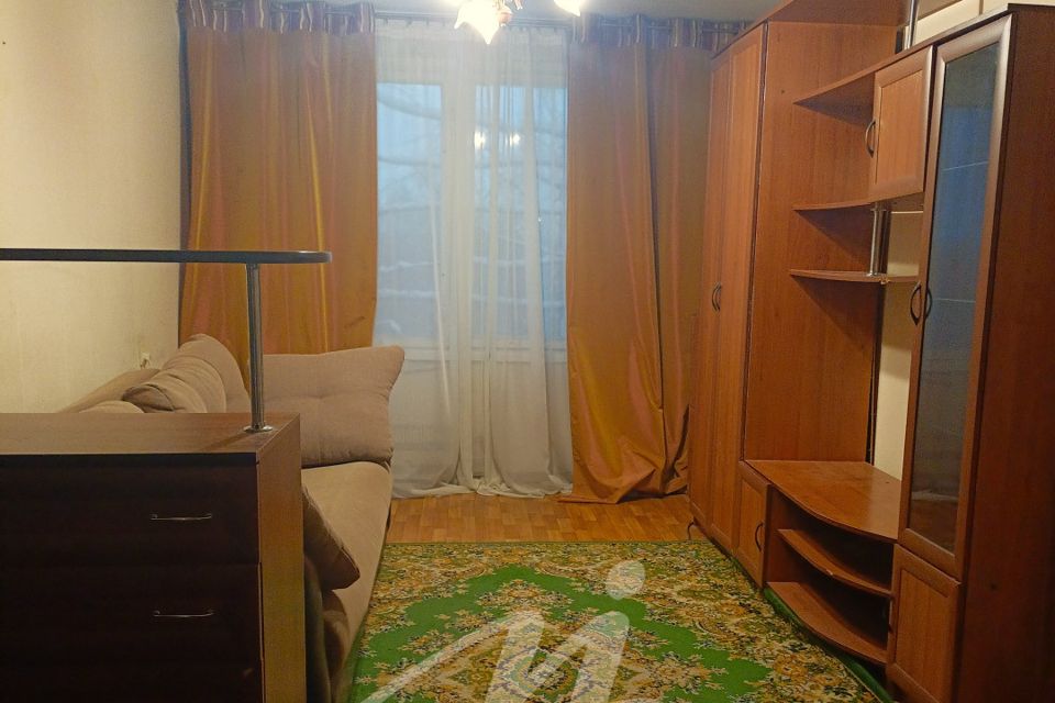 Продаётся комната в 3-комн. квартире, 58.5 м²