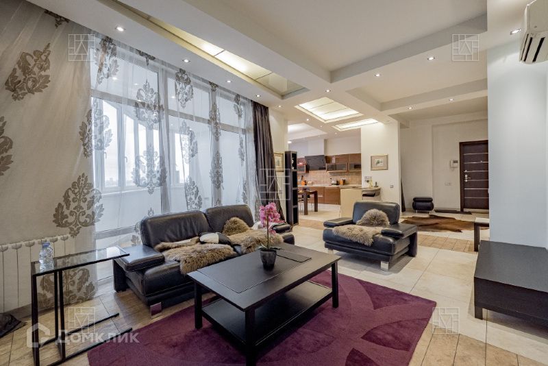 Сдаётся 3-комнатная квартира, 146 м²