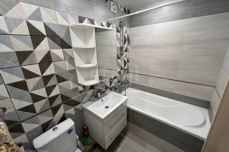 Сдаётся 3-комнатная квартира, 63.8 м²