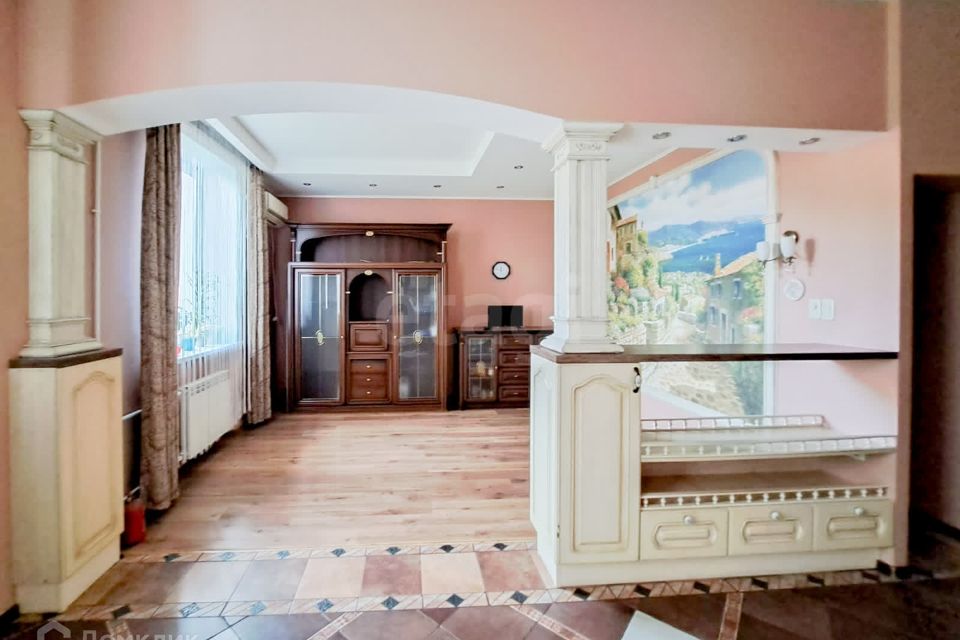 Продаётся 3-комнатная квартира, 99.7 м²