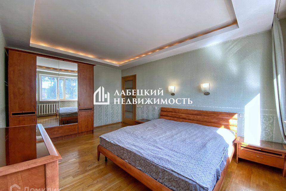 Продаётся 3-комнатная квартира, 67.5 м²