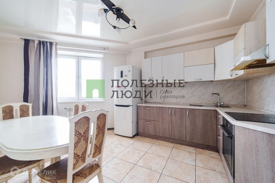 Продаётся 4-комнатная квартира, 119.5 м²