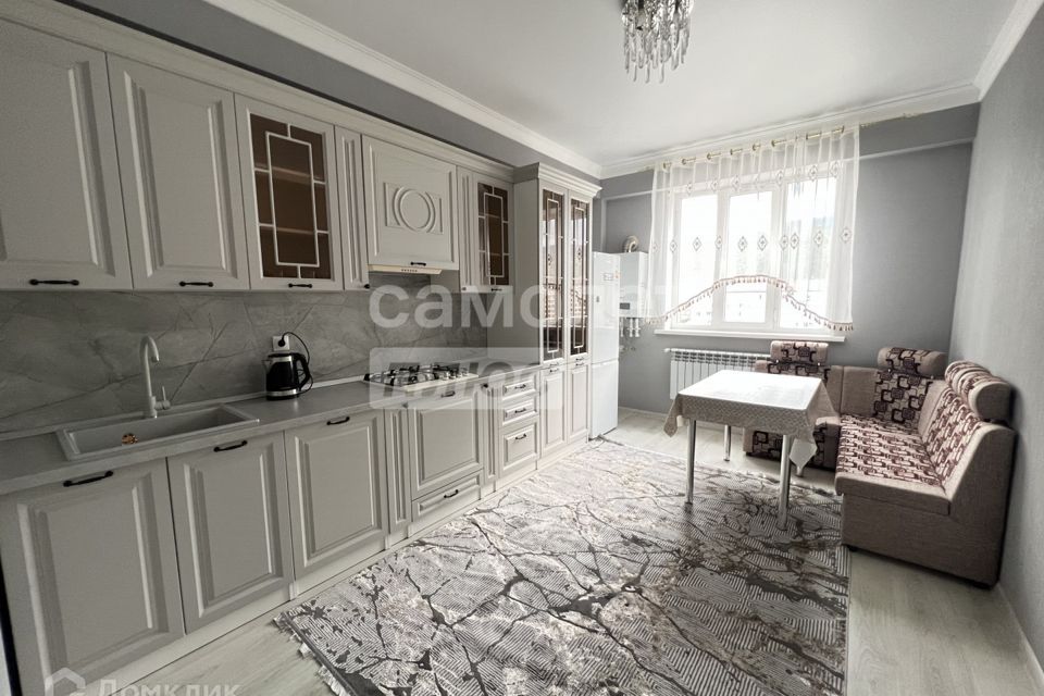 Сдаётся 2-комнатная квартира, 80 м²