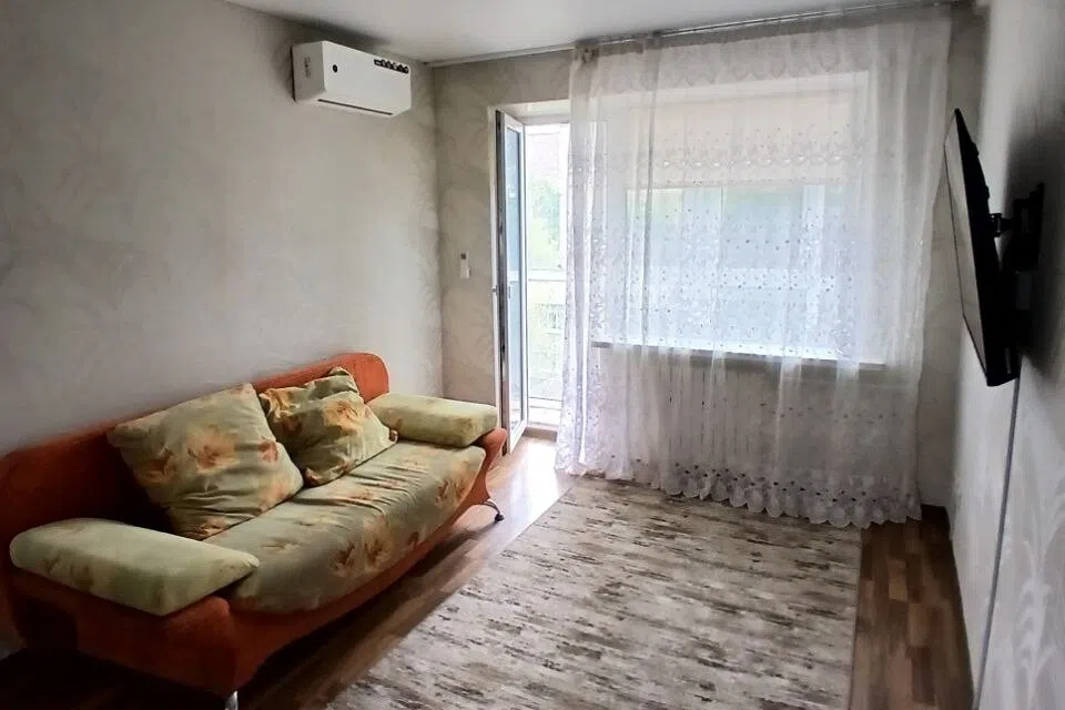 Сдаётся 1-комнатная квартира, 38 м²