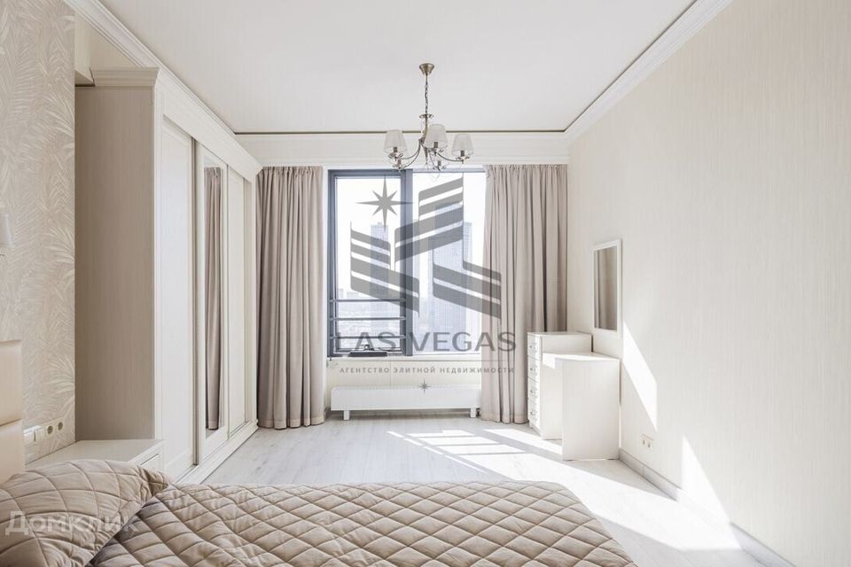 Сдаётся 2-комнатная квартира, 70 м²