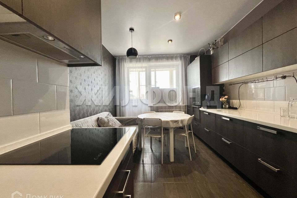 Продаётся 2-комнатная квартира, 66.2 м²