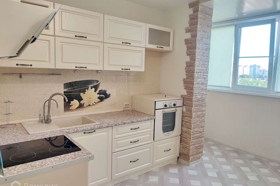 Продаётся 1-комнатная квартира, 43 м²