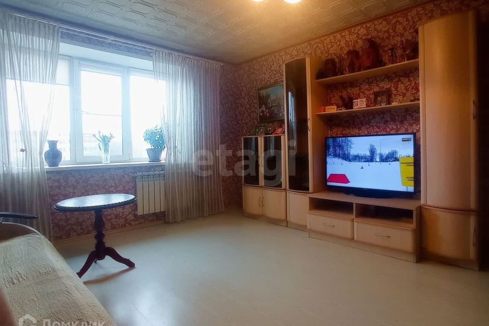 Продаётся 4-комнатная квартира, 77.7 м²