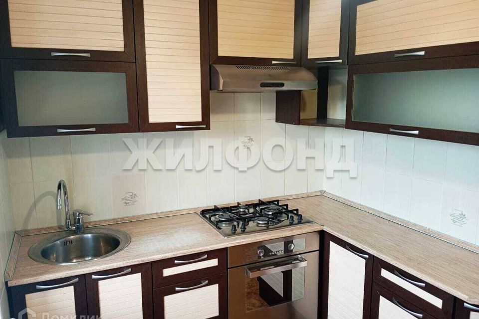 Продаётся 3-комнатная квартира, 57.4 м²