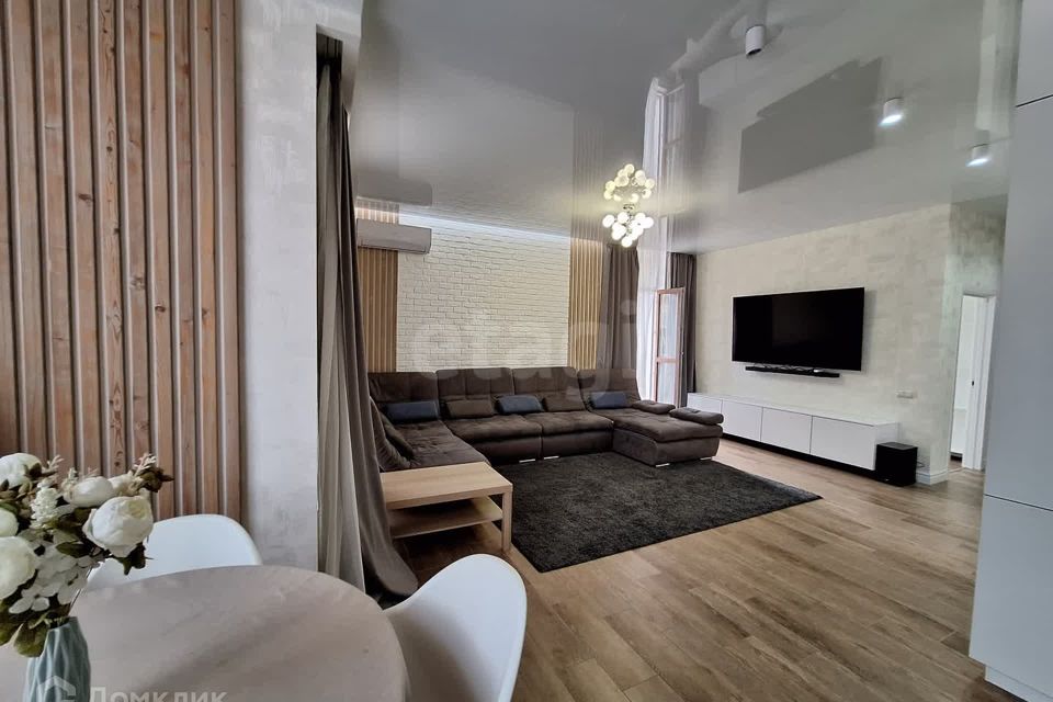 Продаётся 2-комнатная квартира, 60.2 м²