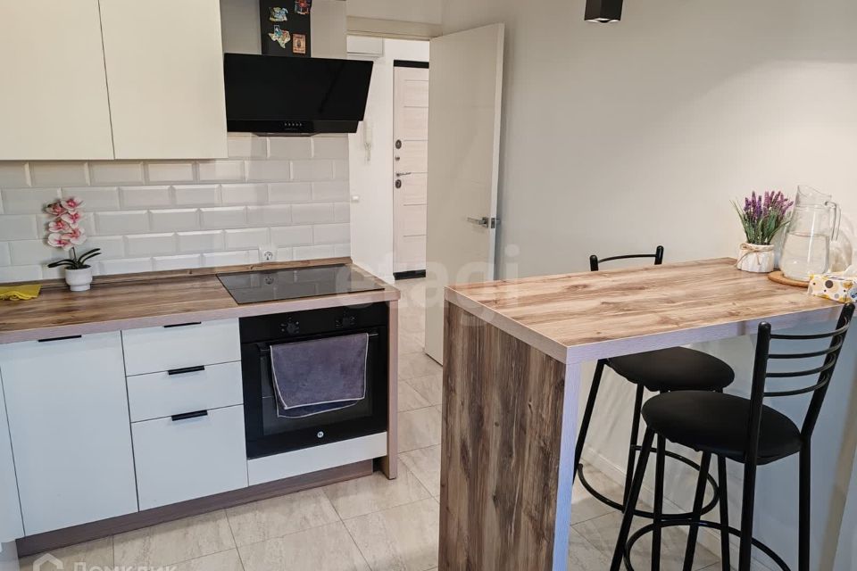 Продаётся 1-комнатная квартира, 38.2 м²