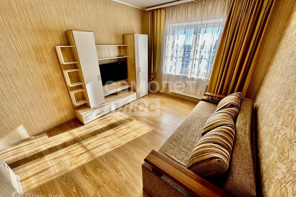Сдаётся 1-комнатная квартира, 38 м²