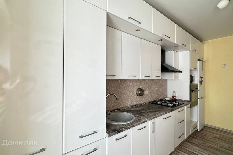 Продаётся 2-комнатная квартира, 79 м²