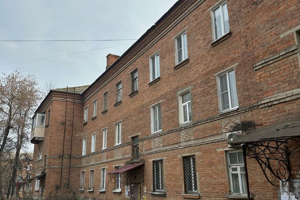 Продаётся 3-комнатная квартира, 65.9 м²