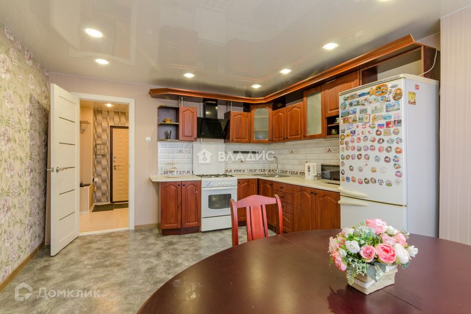 Продаётся 4-комнатная квартира, 120 м²