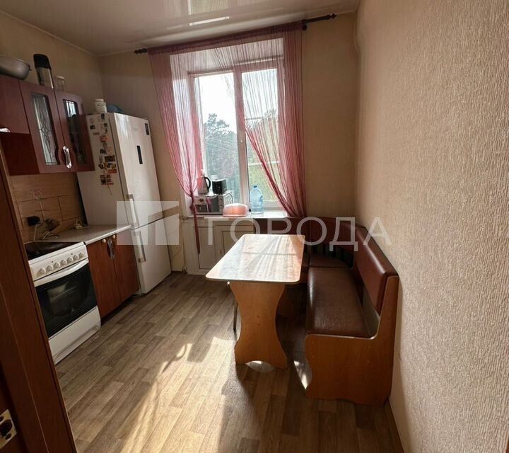 Сдаётся 2-комнатная квартира, 60.8 м²