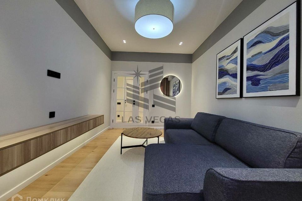 Сдаётся 2-комнатная квартира, 82 м²