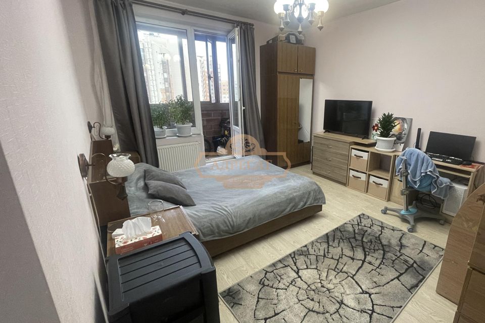 Продаётся 1-комнатная квартира, 43.6 м²
