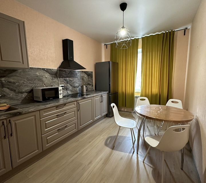 Продаётся 1-комнатная квартира, 37 м²