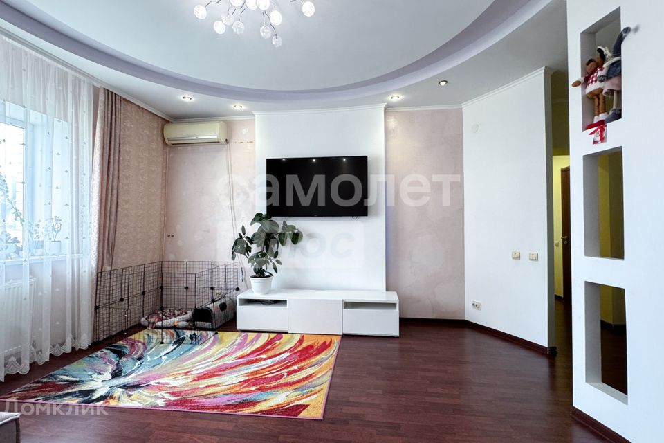 Продаётся 2-комнатная квартира, 71.6 м²