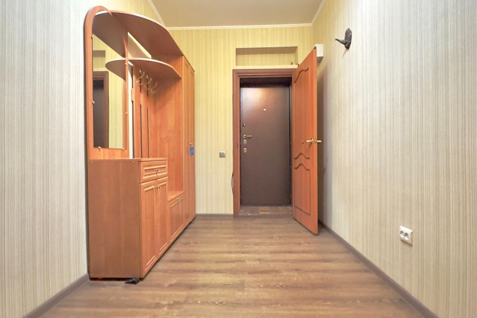 Продаётся 3-комнатная квартира, 77 м²