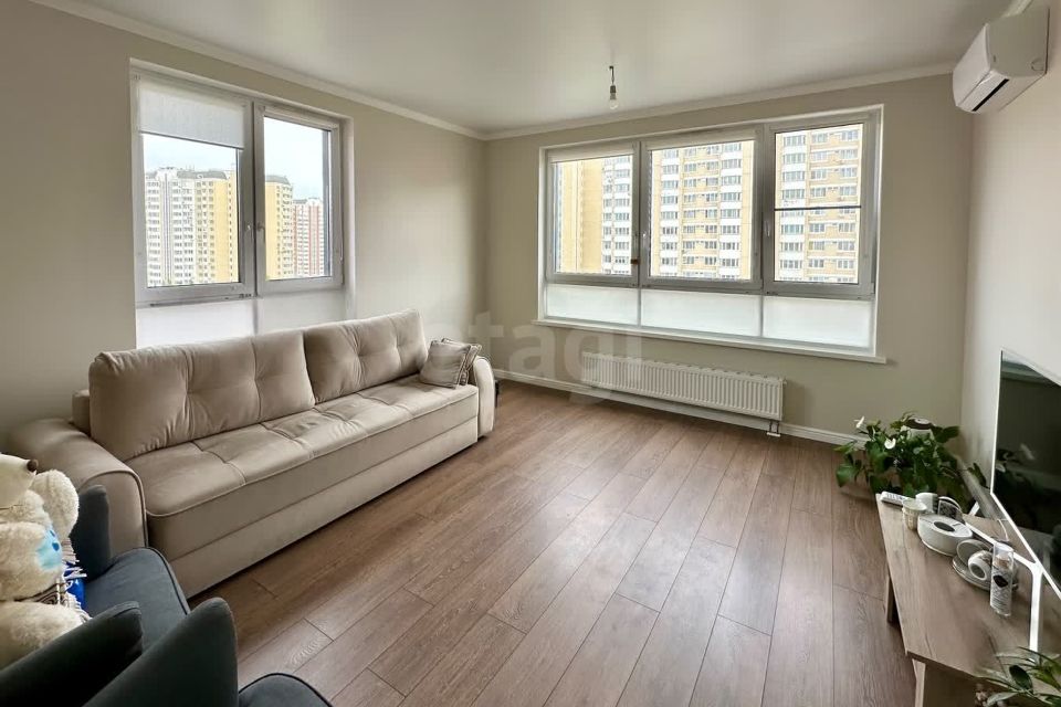 Продаётся 2-комнатная квартира, 64.3 м²
