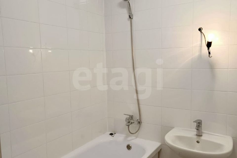 Продаётся 1-комнатная квартира, 30.6 м²
