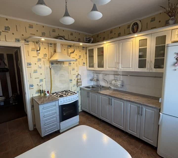 Продаётся 3-комнатная квартира, 62.3 м²