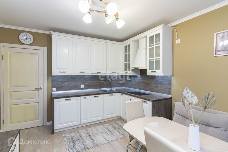 Продаётся 2-комнатная квартира, 66.3 м²