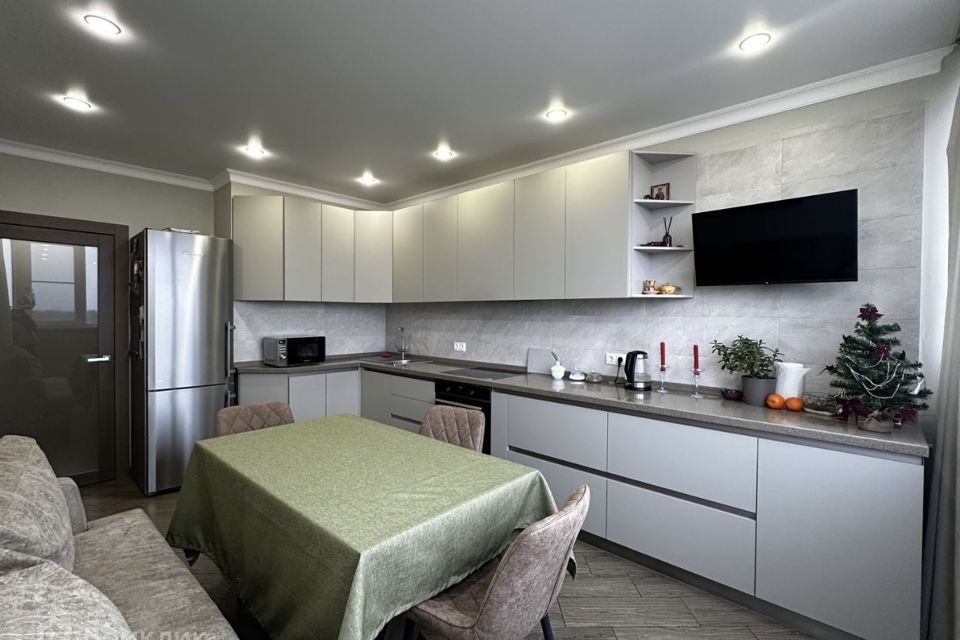 Продаётся 2-комнатная квартира, 61.4 м²