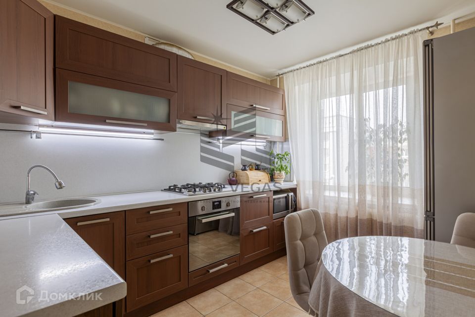 Продаётся 3-комнатная квартира, 61.5 м²