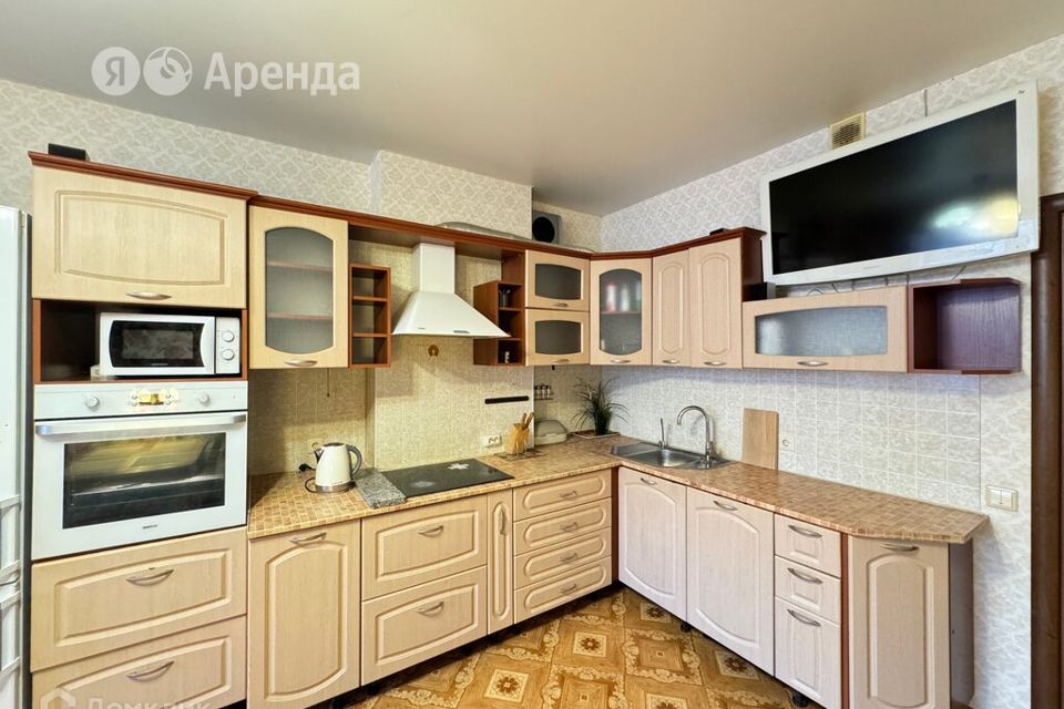 Сдаётся 2-комнатная квартира, 69 м²