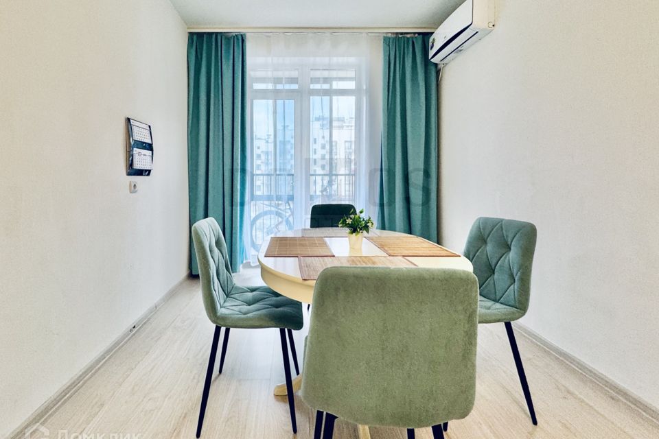 Продаётся 1-комнатная квартира, 38 м²