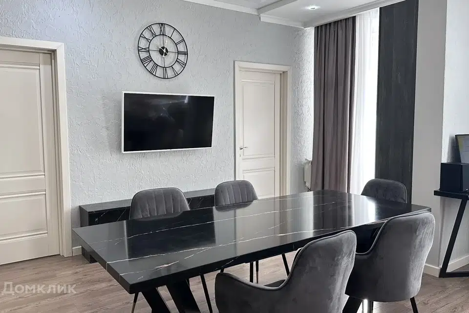 Продаётся 2-комнатная квартира, 67.3 м²