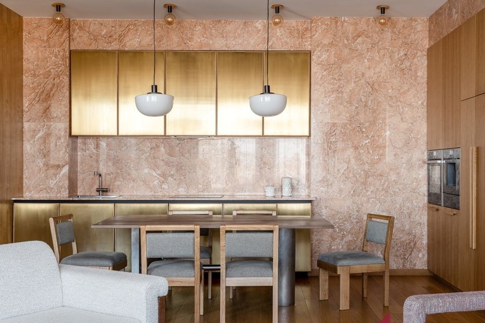Продаётся 4-комнатная квартира, 128 м²