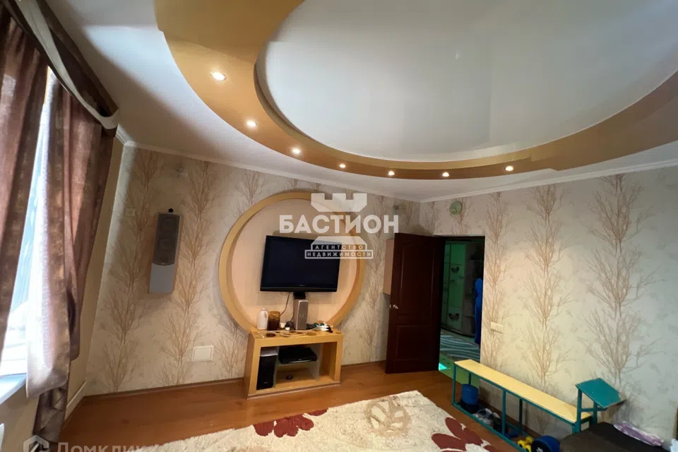 Продаётся 2-этажный дом, 170 м²