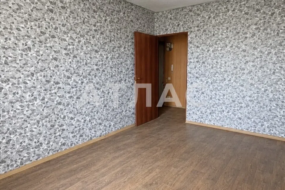 Продаётся 3-комнатная квартира, 56.3 м²
