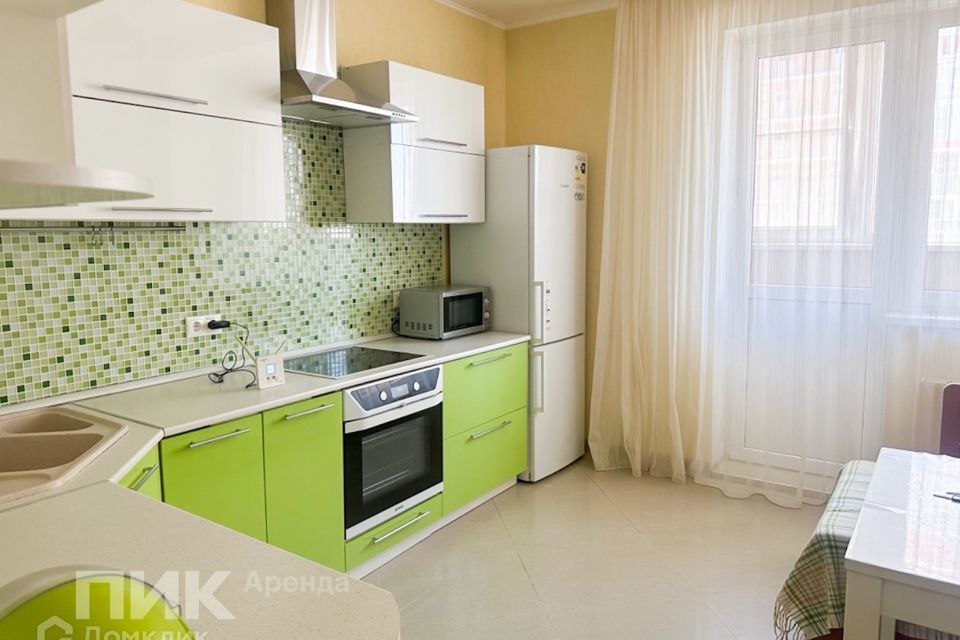 Сдаётся 1-комнатная квартира, 53 м²