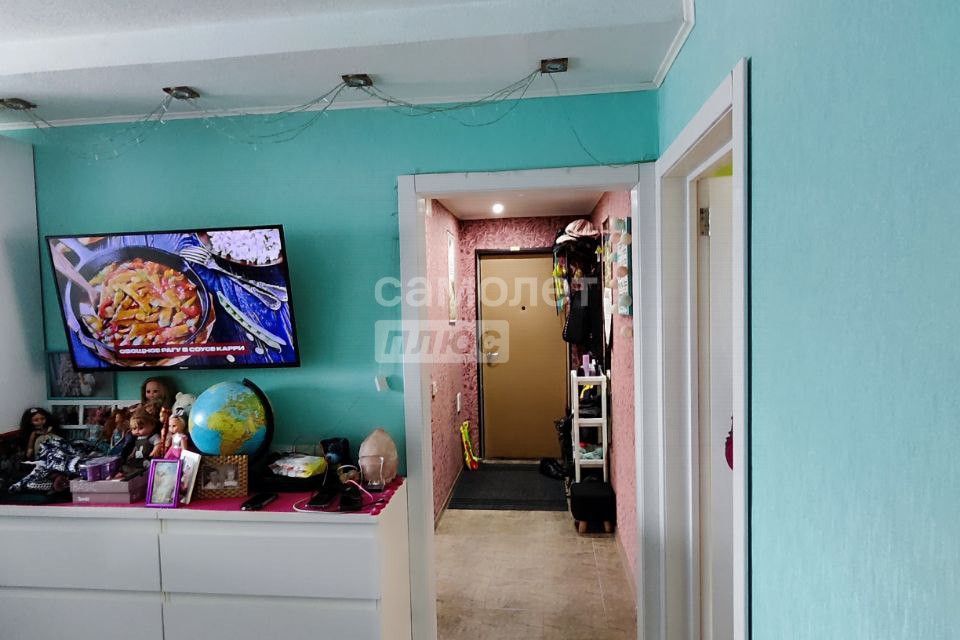 Продаётся 2-комнатная квартира, 50.7 м²