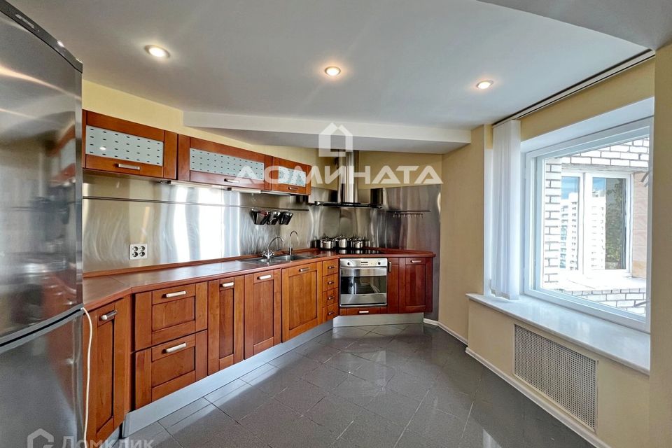 Сдаётся 2-комнатная квартира, 80 м²