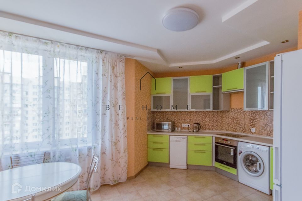 Сдаётся 2-комнатная квартира, 71 м²