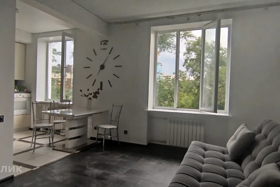Продаётся 3-комнатная квартира, 71.9 м²