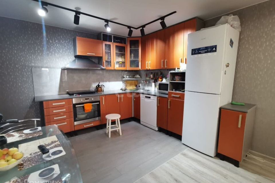 Продаётся 2-комнатная квартира, 56 м²