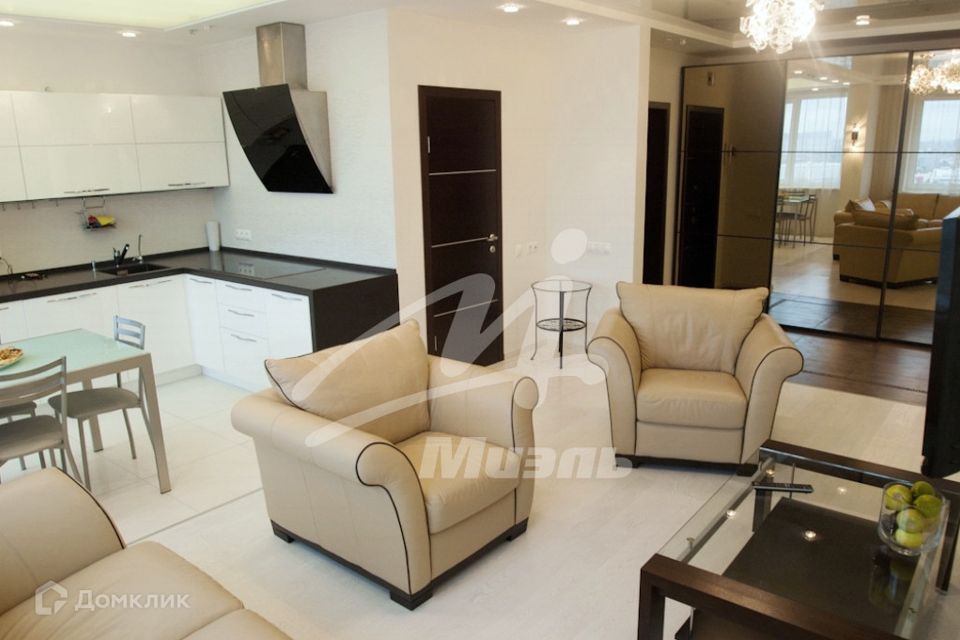 Сдаётся 3-комнатная квартира, 86 м²