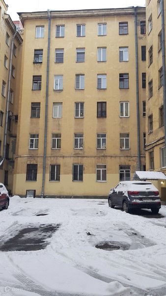 Продаётся комната в 3-комн. квартире, 13.1 м²