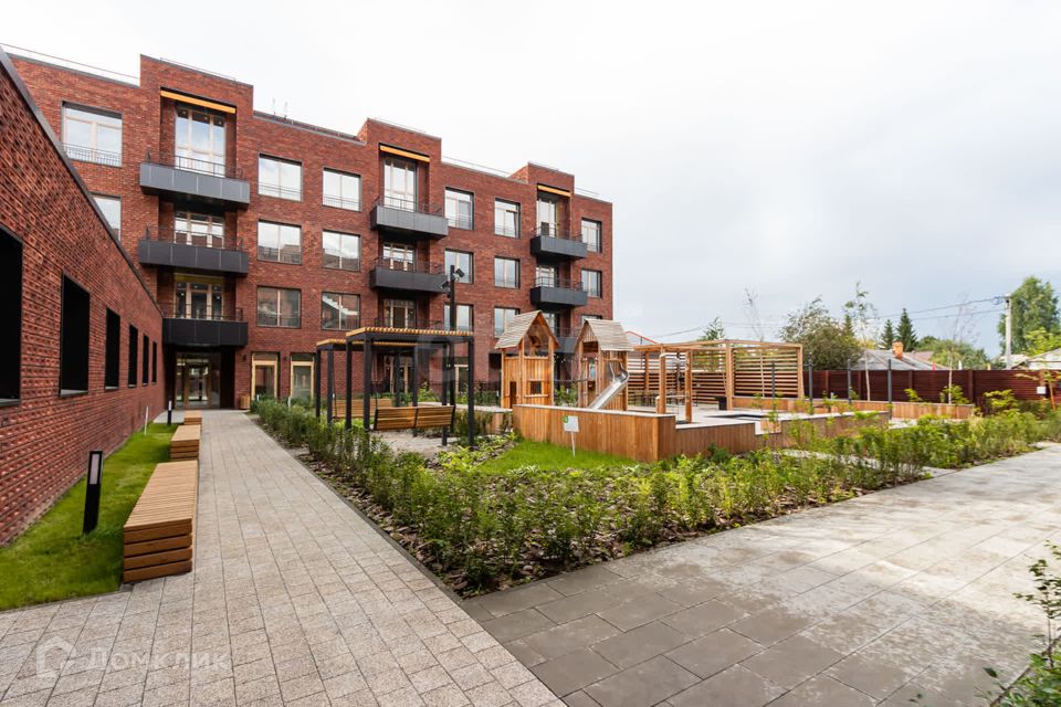 Продаётся 1-комнатная квартира, 42 м²