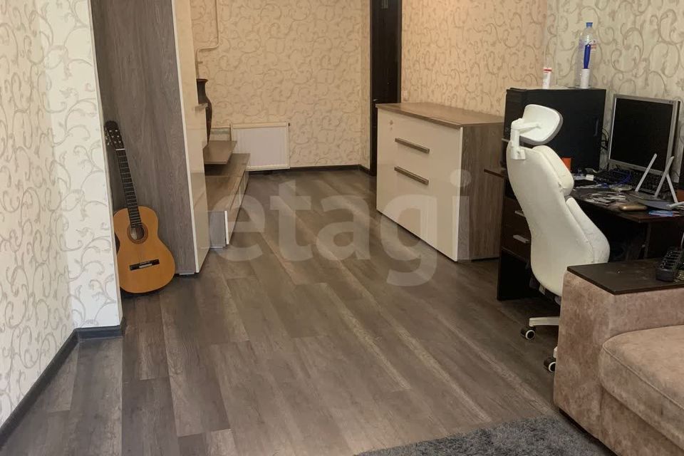 Продаётся 2-комнатная квартира, 68.2 м²
